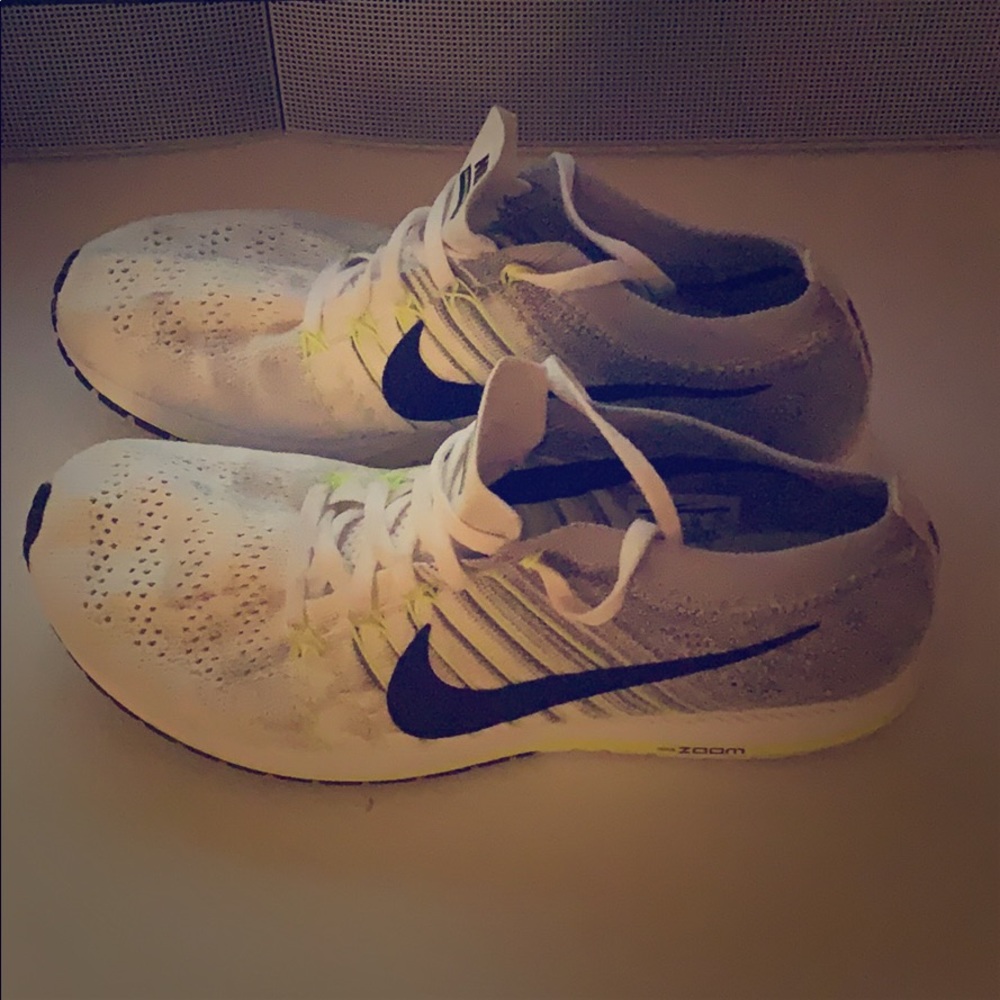 Nike Zoom Flyknit Streak Sneakers